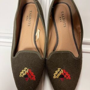 Talbots Women's Olive Green Embroidered Loafers, Size 8